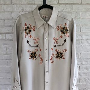 Embroidered Pearlsnap Shirt